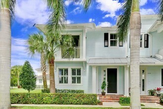 Building Photo - 1239 Community Dr