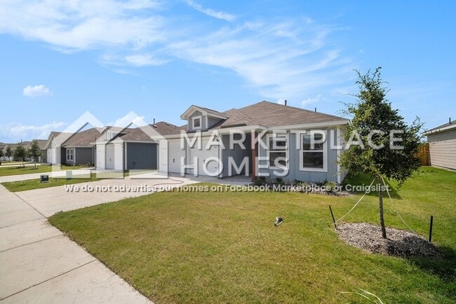 Building Photo - 933 Burlington Ave