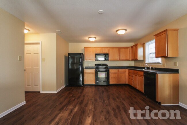 Building Photo - 15412 Gallow Ln