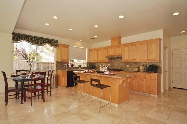 Building Photo - 3280 Patina Ct