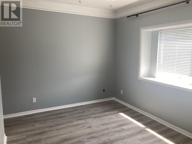 Photo du bâtiment - 2956 E 16th Ave