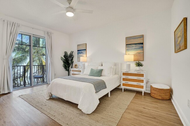 Foto del edificio - 642 NW 38th Cir