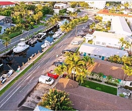 Building Photo - 3208 Canal Dr