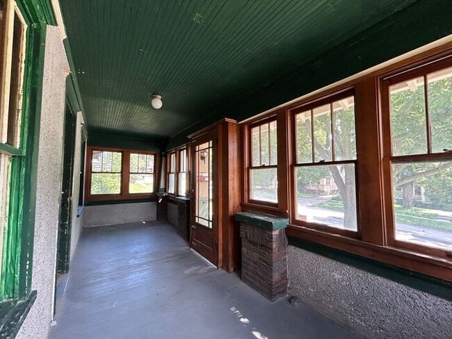 Photo - $1,800 | 3 Bedroom, 2 Bathroom Multi Floor... House