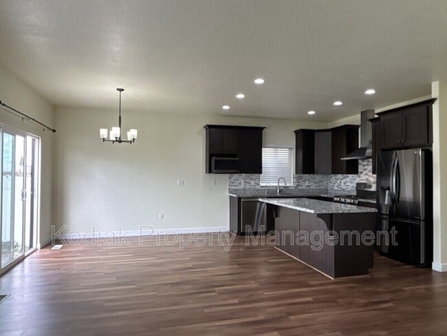 Foto del edificio - 12724 S Quail Lake Dr