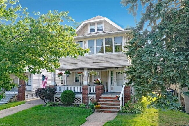 Foto del edificio - 1271 Jackson Ave