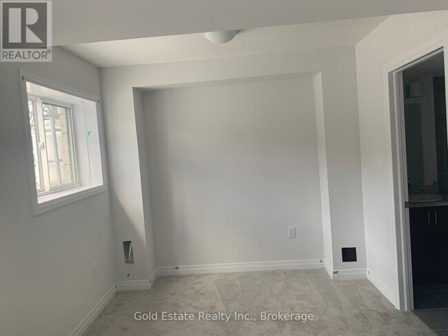 Building Photo - 51 Sparrow Ave