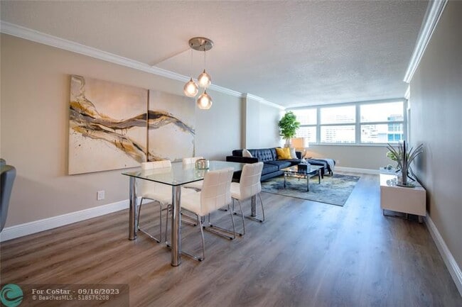 Building Photo - 209 N Fort Lauderdale Beach Blvd