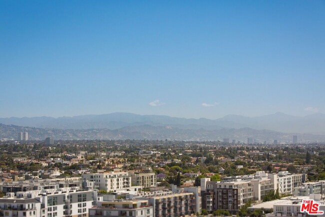 Foto del edificio - 13700 Marina Pointe Dr