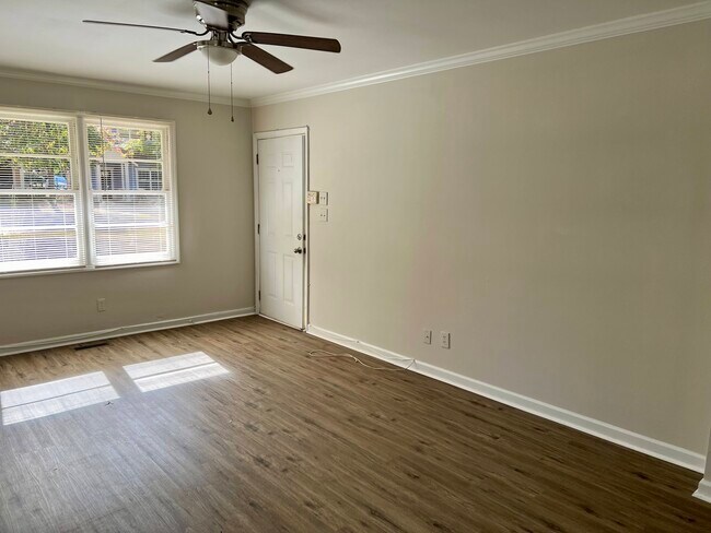 Photo - 235 Ruth St House