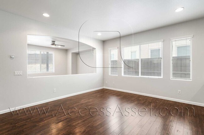 Foto del edificio - Spacious 3 Bed/2.5 Bath Home In Lake Elsin...