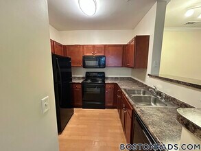 Building Photo - 311 Lowell St