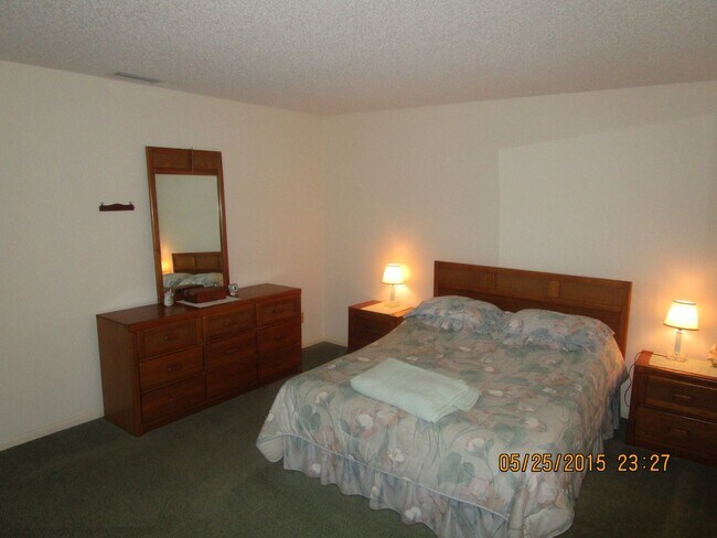 Foto del edificio - 2 br, 2 bath House - 8714 SW 92nd Ln Unit E