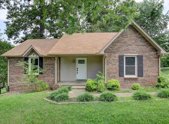Building Photo - 617 Ranch Hill Dr