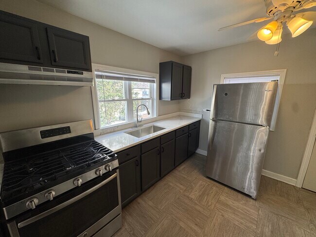 Building Photo - 16935 Western Ave