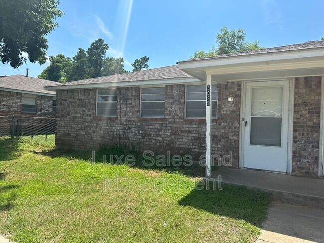 Foto del edificio - 3025 Clarke St