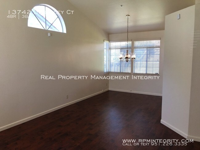 Building Photo - 13742 Berkeley Ct