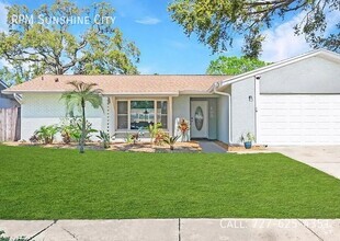 Building Photo - 165 Kendale Dr
