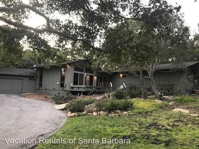 Foto del edificio - 725 Oak Grove Dr