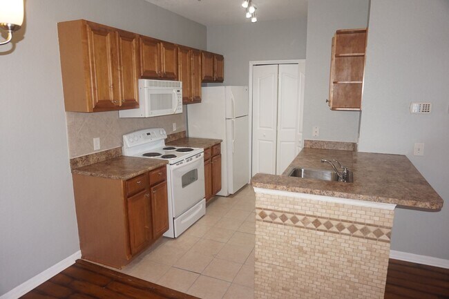 Foto del edificio - Newly Remodeled 1/1 in Serenata @ Metrowest