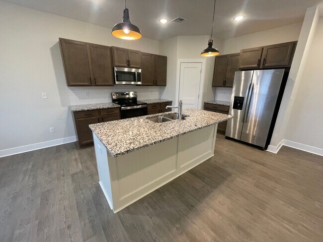 Foto del edificio - Nearly New 3 Bed 2 Bath Home in Goddard Schools – Trails End