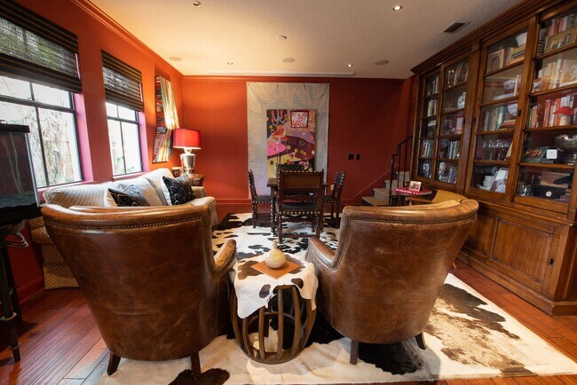 Foto del edificio - 109 S Packwood Ave