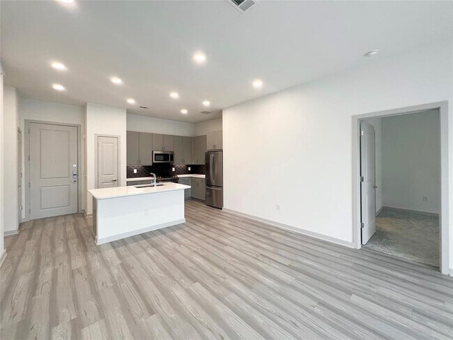 Foto del edificio - 3636 W Dallas St