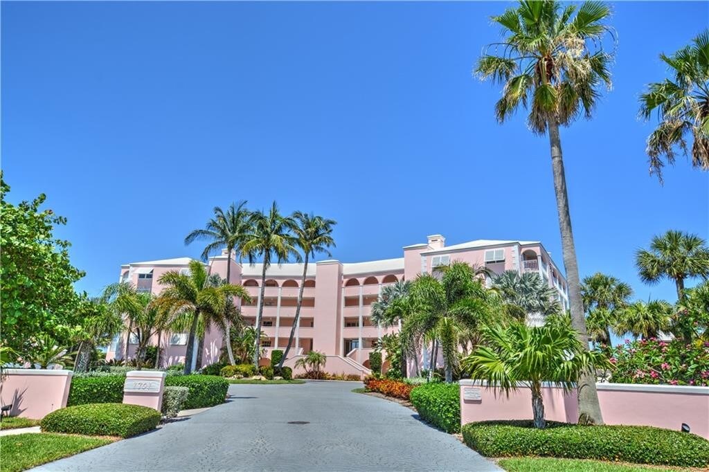Primary Photo - 1701 NE Ocean Blvd