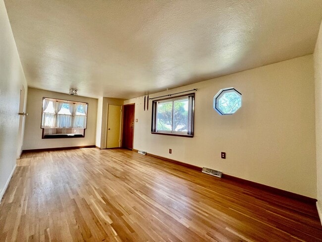 Foto del edificio - Wonderful Bungalow Style Home Near Olde Town Arvada