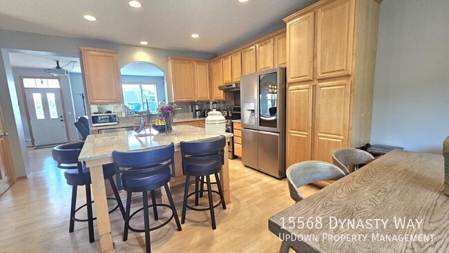 Building Photo - 15568 Dynasty Way