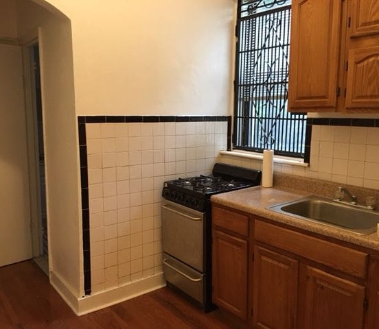 Foto del edificio - 605 E 11th St