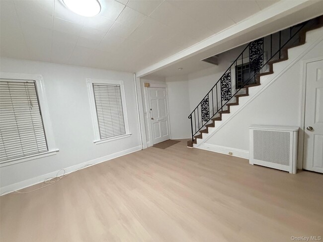 Building Photo - 184 Cleveland Ave