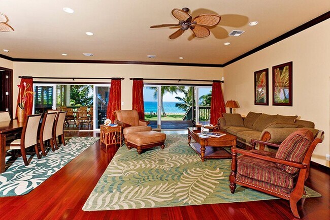 Building Photo - Oceanfront Custom Home w/A/C, Large Yard, ...