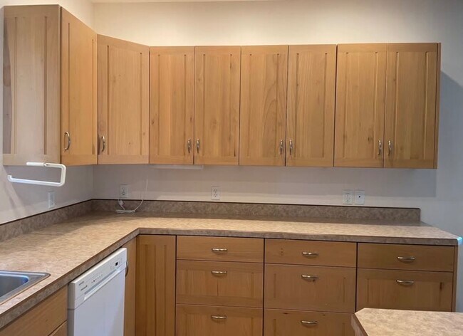 Foto del edificio - Bauer Rentals - 245 N. DAVIS ST