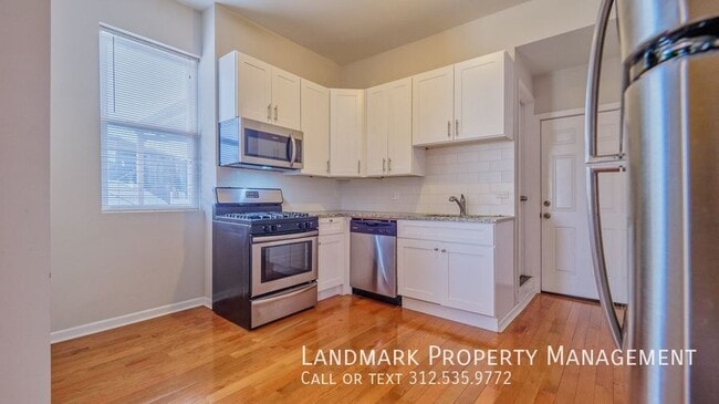 Foto del edificio - 2130 W Cermak Rd