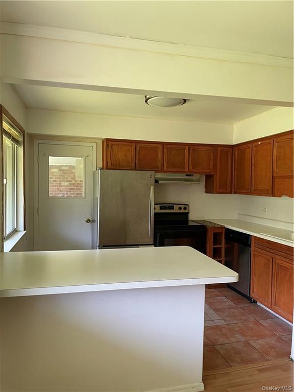 Foto del edificio - 1414 Old Country Rd