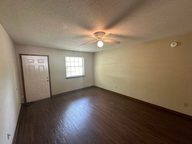 Photo - 2072 Pat's Pl House