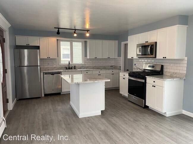 Building Photo - 3 br, 2 bath House - 36 Granite St.