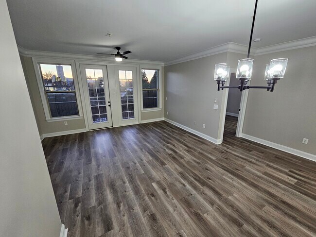 Foto del edificio - 900 Abernathy Rd NE