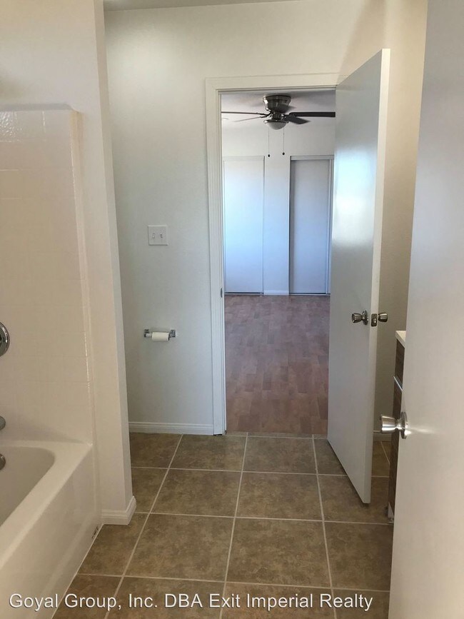 Foto del edificio - 2 br, 1 bath House - 145 W. California St.