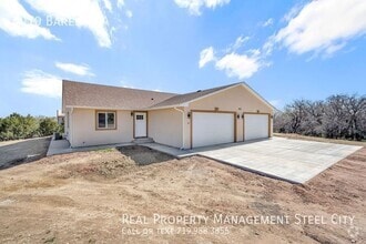 Building Photo - 4010 Barela Ln