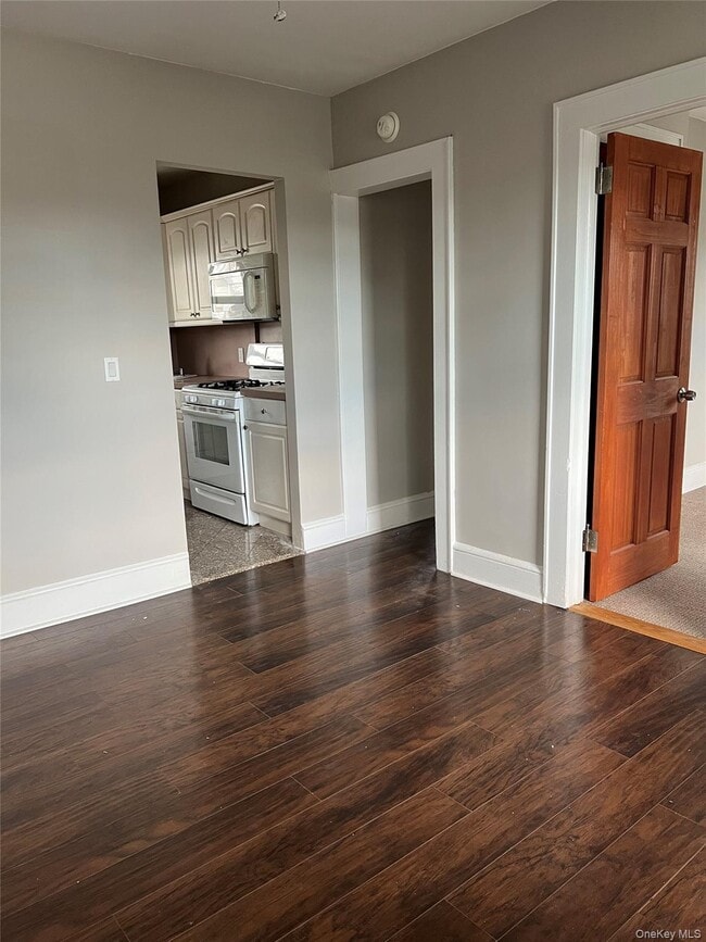 Building Photo - 456 Burkhard Ave