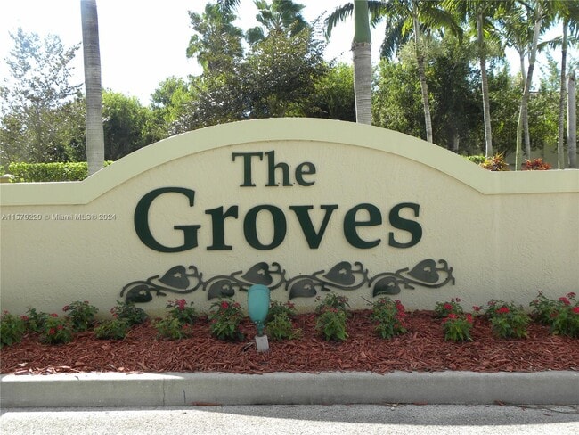 Building Photo - 1617 SE 30th St