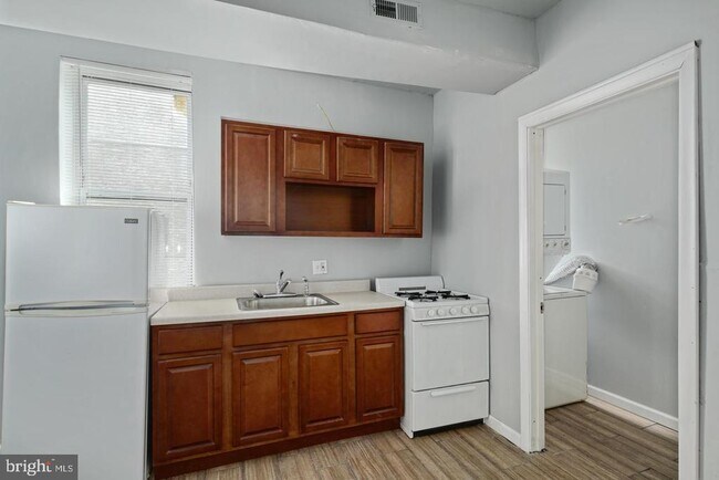 Building Photo - 3428 N 23rd St