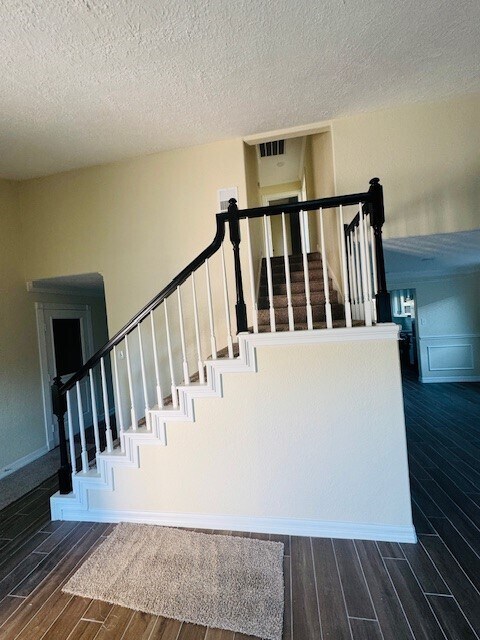 Foto del edificio - 2007 Bridge Cross Ln