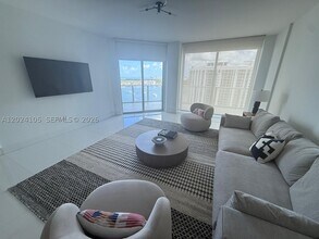 Building Photo - 17301 Biscayne Blvd