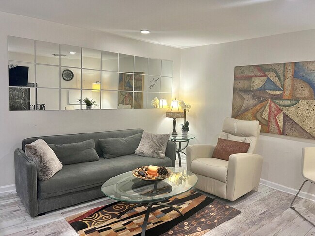 Foto del edificio - 11850 Sunrise Valley Dr