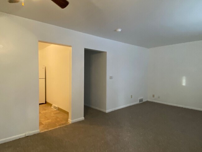 Foto del edificio - Comping Soon - Well maintained ranch apartment