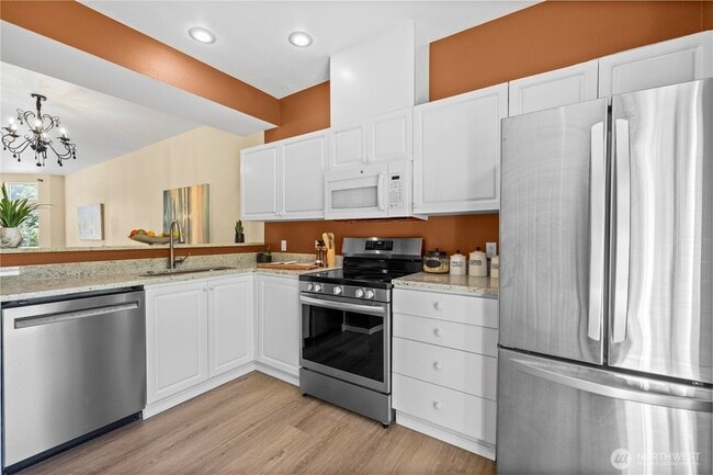Building Photo - 2145 NW Pacific Elm Dr