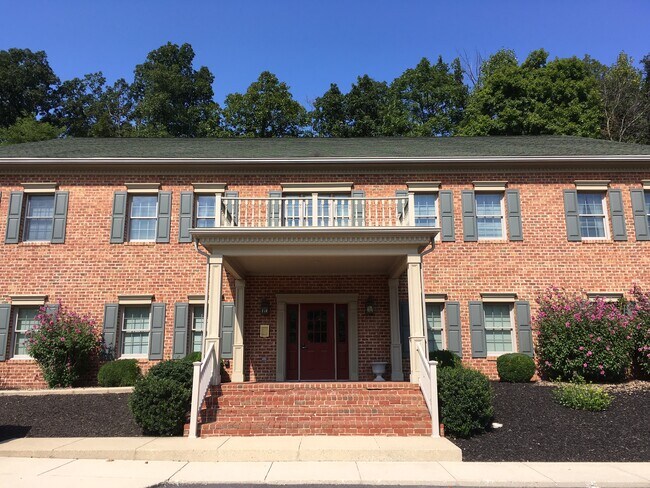 Building Photo - 14201 Barberry Cir